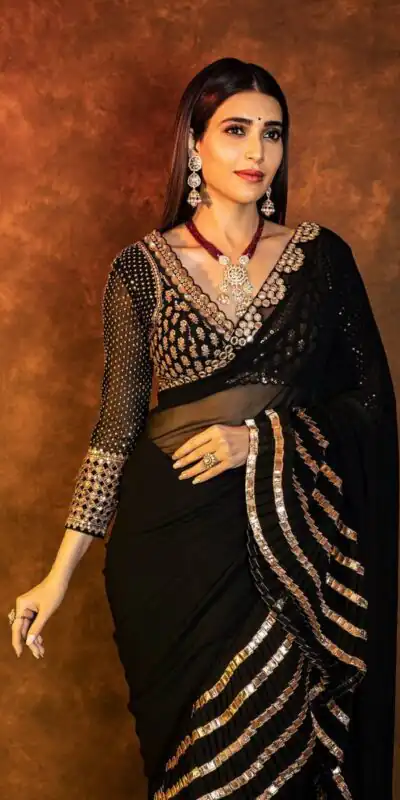 DF 3471 Black Perfect for Wedding, Party, Raksha Bandhan, Ethnic Day, Bridal Wear – Cream Faux Georgette Saree. Now at just ₹2099. Delivery 4-6 Working Day | Sarees, Bollywood Sarees, Creative Sarees, Designer Sarees, Embroidered Sarees, Ethnic Saree, Modern Digital sarees, Party Wear Sarees