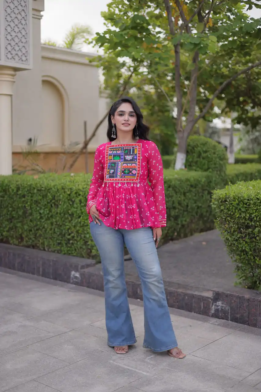 KA 5079 Pink Fox Georgette Kurti with Lace Work & Mirror Work. Affordable Price ₹2719. Delivery 4-6 Working Days. Shop now. | Kurti, Bollywood Kurti, Creative Kurtis, Designer Kurti, Party Wear Kurti, Selfie Kurti