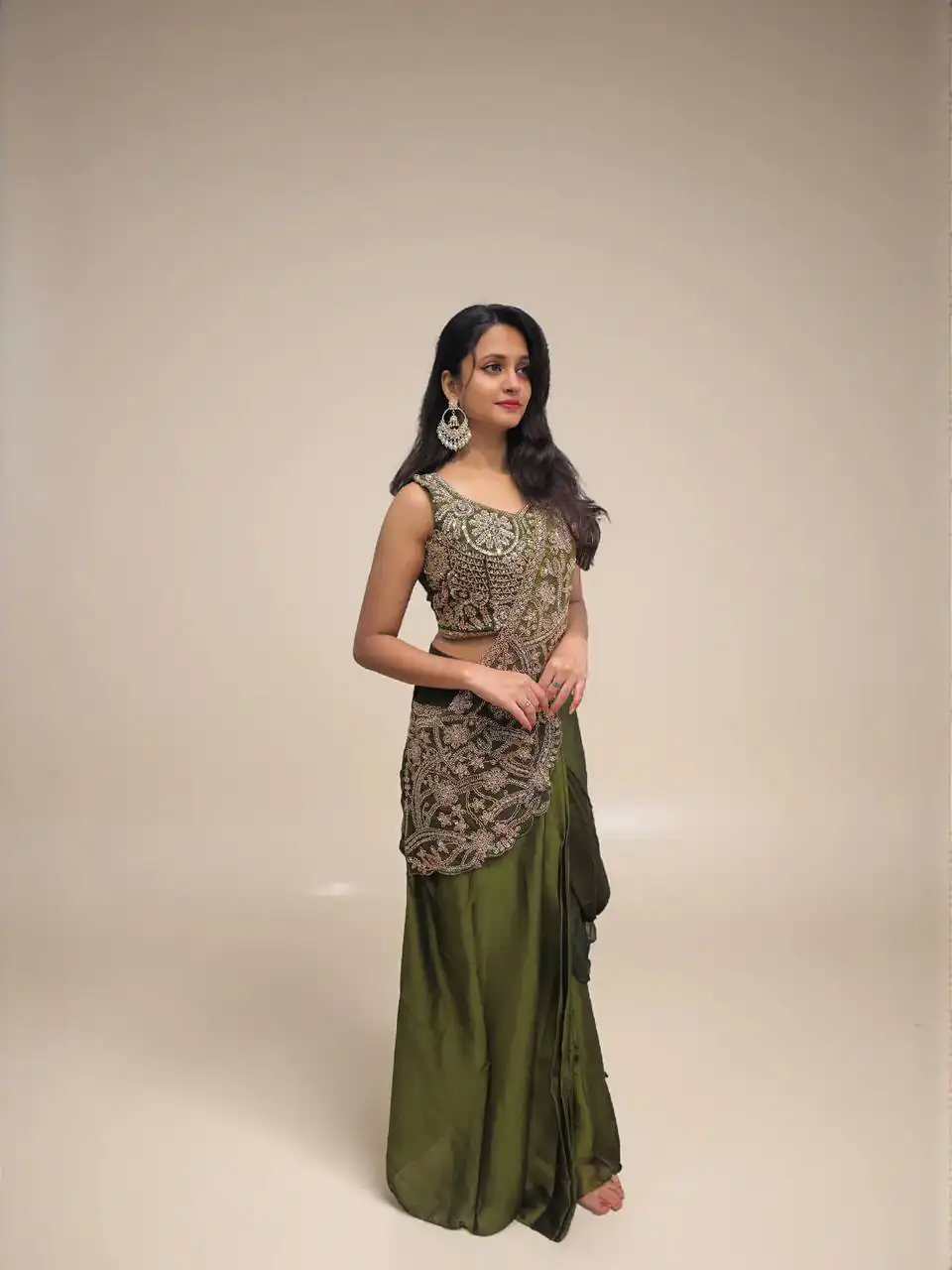 ST 1182 Mehendi in Rangoli Silk. Lace Work & Embroidery Work Saree Special Price ₹1999. Delivery 4-6 Working Days. Shop now. | Sarees, Bollywood Sarees, Creative Sarees, Designer Sarees, Embroidered Sarees, Ethnic Saree, Modern Digital sarees, Party Wear Sarees