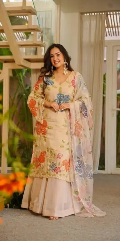 VLM 327 Off White in Color Natural Crepe Embroidery Work Salwar Suit . Affordable Price ₹2399. Delivery 4-6 Working Days. Shop now. | Jump Suits, Salwar suit, Casual Suits, Creative suits, Designer Suits, Palazzo Suits, Party Wear Suits, Patiala Suits, Straight Suits
